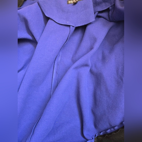 Marcona Electric Blue and Black Women's Sweater Cape With Sleeves. Size X/1X - Picture 10 of 14